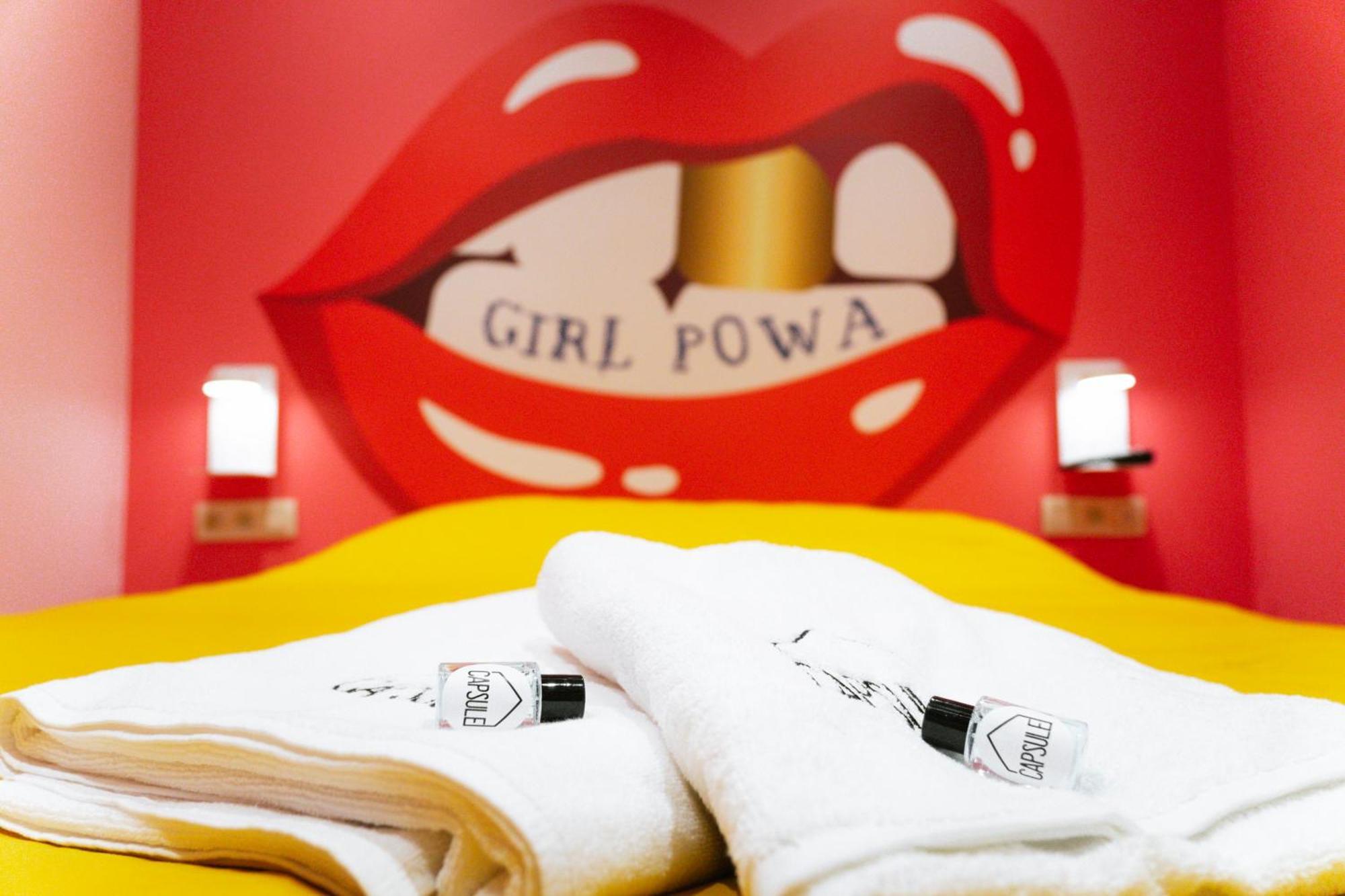 Capsule Girl Power Spa - Balneo - Sauna - Karaoke - Billard - 2 Chambres Charleroi Exterior foto